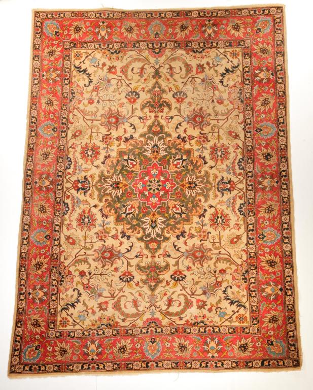 ORIENTAL RUG. (1 of 2)