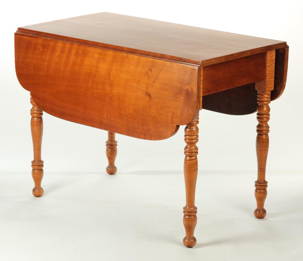 AMERICAN SHERATON DROPLEAF TABLE. (1 of 4)