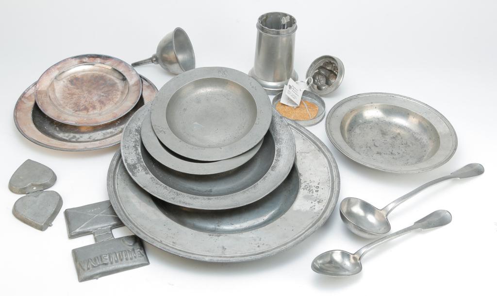GROUP OF CONTINENTAL PEWTER. (1 of 4)