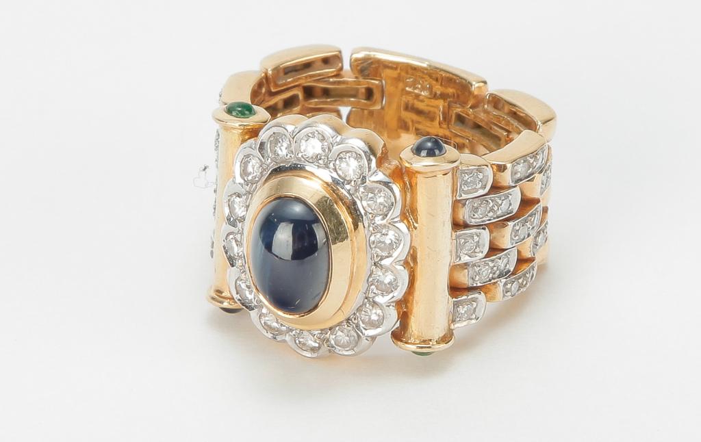 18 KARAT GOLD, SAPPHIRE & DIAMOND CHAIN LINK RING. (1 of 3)