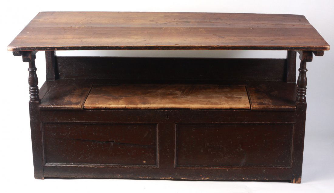 ENGLISH HUTCH TABLE. (1 of 5)