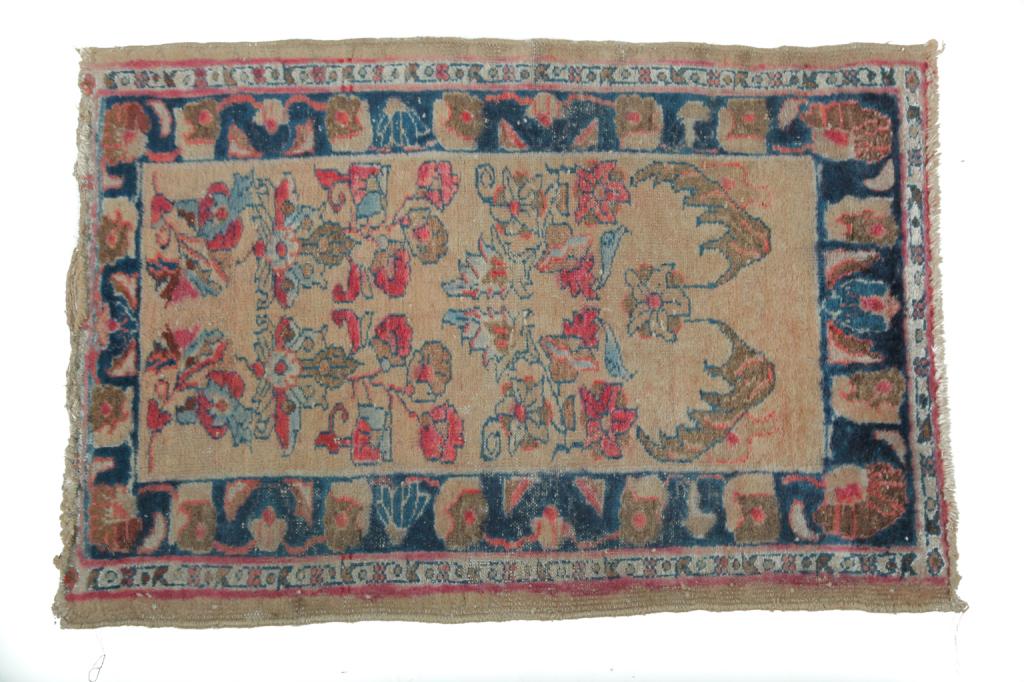 PERSIAN THROW RUG. (1 of 2)