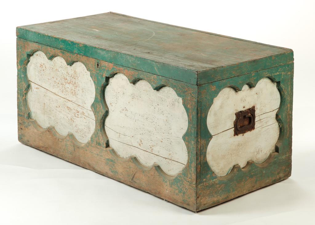 AMERICAN WORKMAN'S TOOL CHEST. (1 of 2)