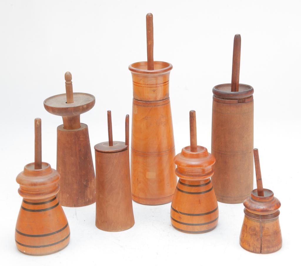 SEVEN MINIATURE TREENWARE CHURNS. (1 of 2)