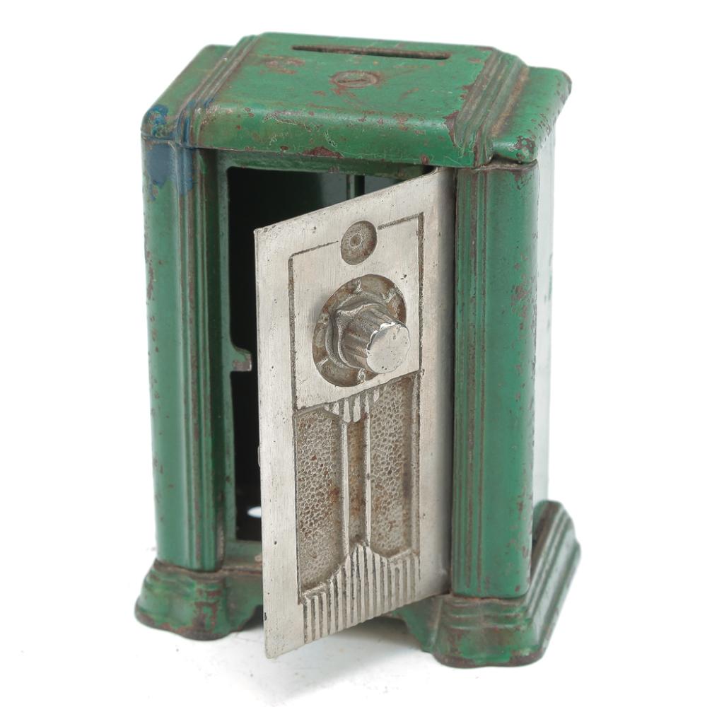 KENTON ART DECO SAFE BANK. (1 of 5)