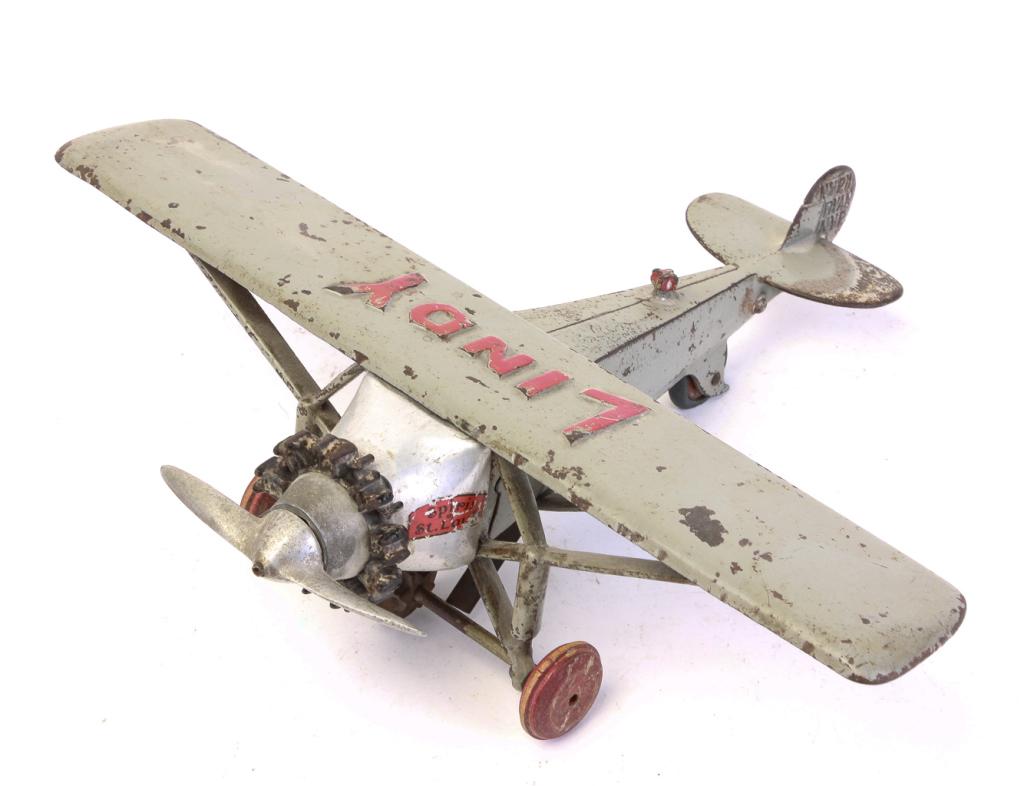 SPIRIT OF ST. LOUIS "LINDY" CAST IRON AIR PLANE. (1 of 5)