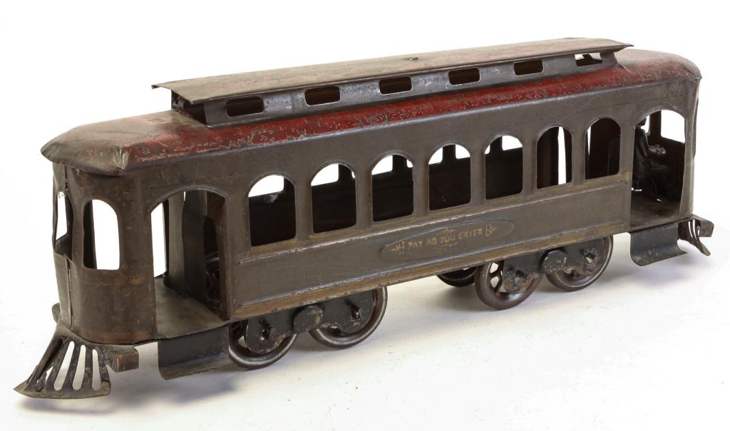 PRESSED TIN TOY TROLLEY. (1 of 3)