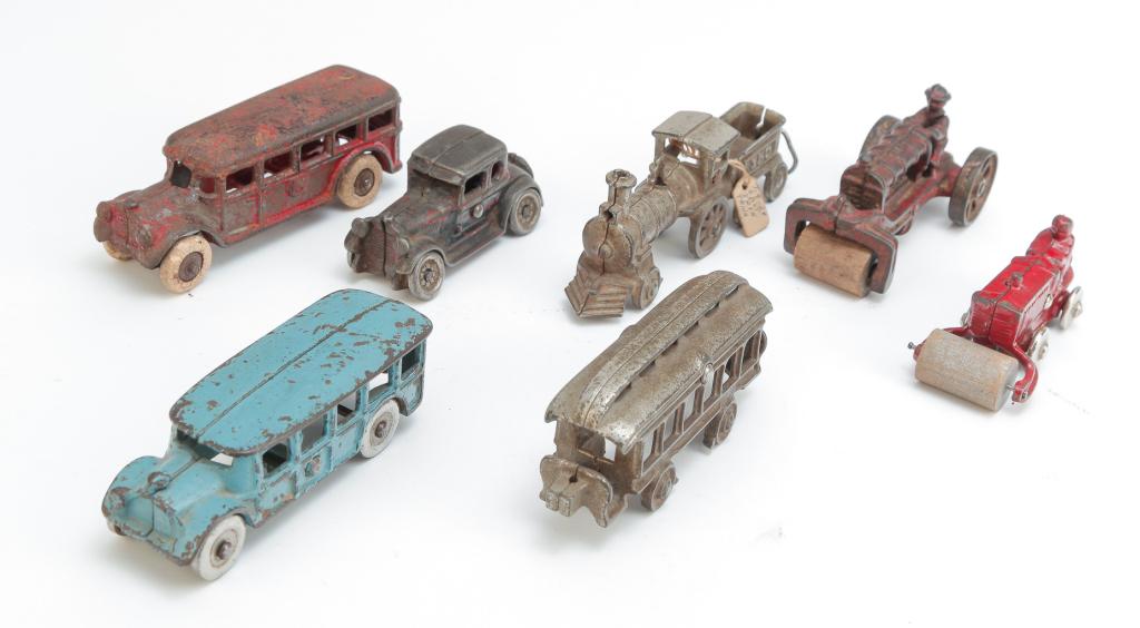 SIX CAST IRON VEHICLES INCLUDING HUBLEY AND ARCADE (1 of 3)