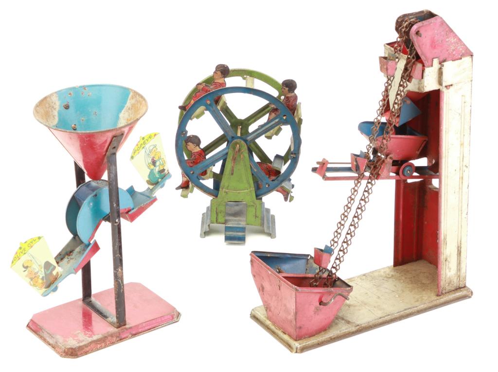 THREE AMERICAN TIN TOYS. (1 of 3)