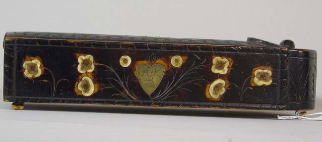 PENNSYLVANIA CANDLE BOX. Carved curly mapl - 2