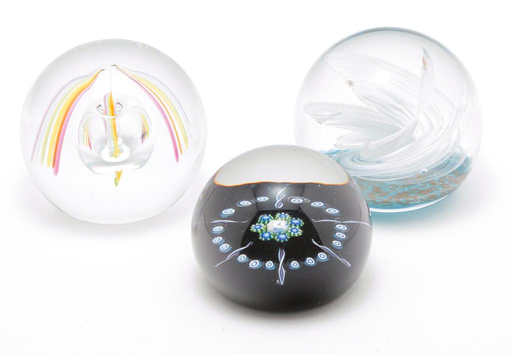 THREE SCOTTISH CAITHNESS PAPERWEIGHTS.: Twentieth century. "Ship's Wheel" 774/1000, 2.75"d., "Quadrille" 232/500, 3"d. And "Spectrum" 664/750, 3"d.