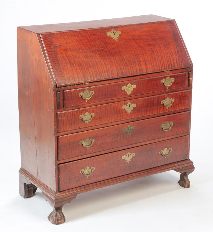 AMERICAN CHIPPENDALE SLANT FRONT DESK. (1 of 6)