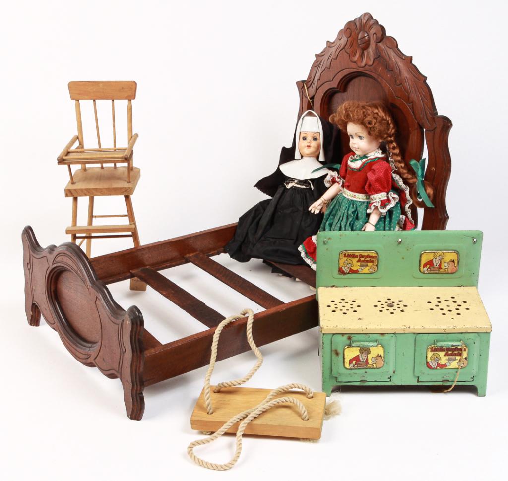 FIVE AMERICAN CHILDREN'S PIECES. (1 of 8)