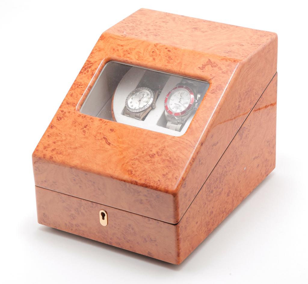 FIVE KNOCK OFF MENS WRISTWATCHES. (1 of 7)