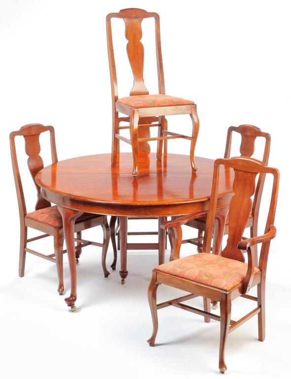 AMERICAN SEVEN PIECE QUEEN ANNE STYLE DINING SET. (1 of 5)