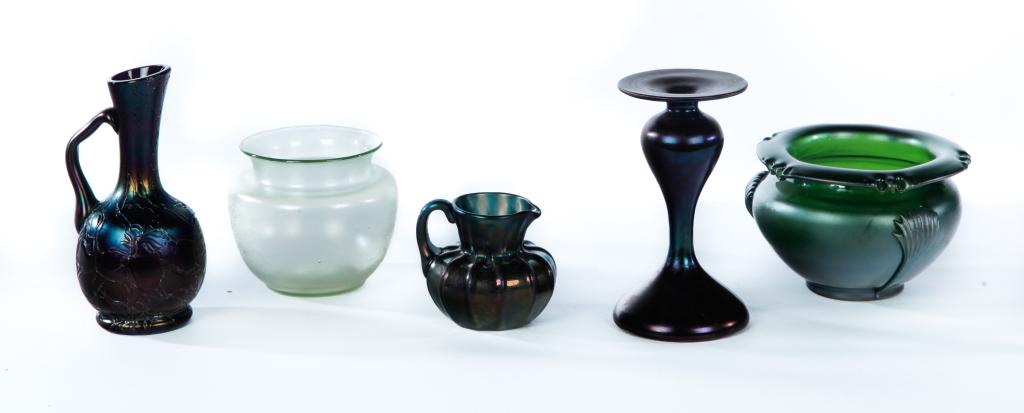 FIVE PIECES OF LOETZ TYPE IRIDIZED GLASS. (1 of 3)
