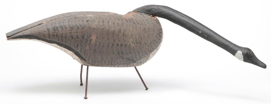 AMERICAN CANADA GOOSE DECOY. (1 of 3)