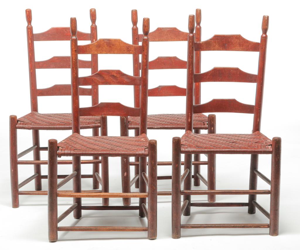 FOUR AMERICAN COUNTRY LADDERBACK SIDE CHAIRS. (1 of 4)