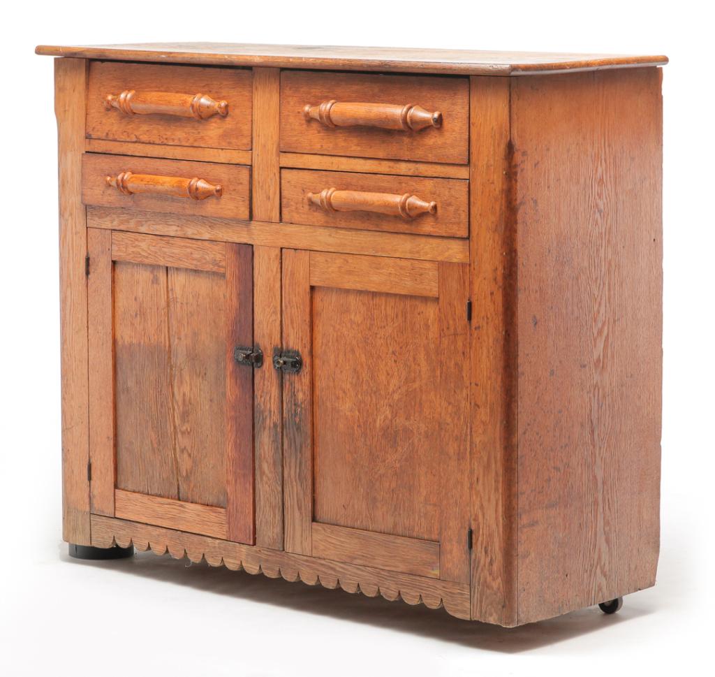 AMERICAN COUNTRY SIDEBOARD. (1 of 5)