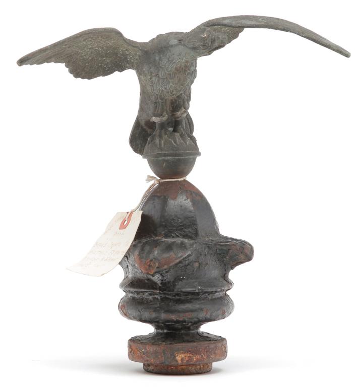 AMERICAN EAGLE GATE FINIAL. (1 of 3)