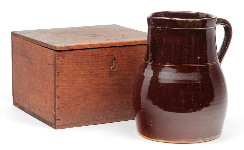 AMERICAN BOX AND POTTERY PITCHER. (1 of 8)