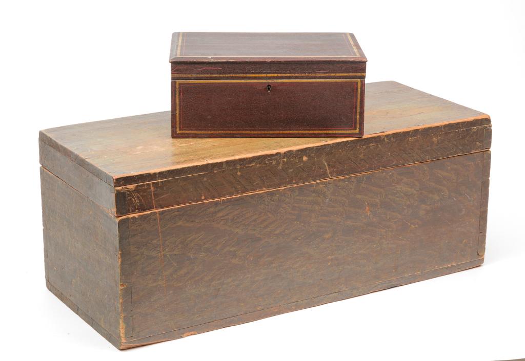 TWO AMERICAN DECORATED BOXES. (1 of 4)