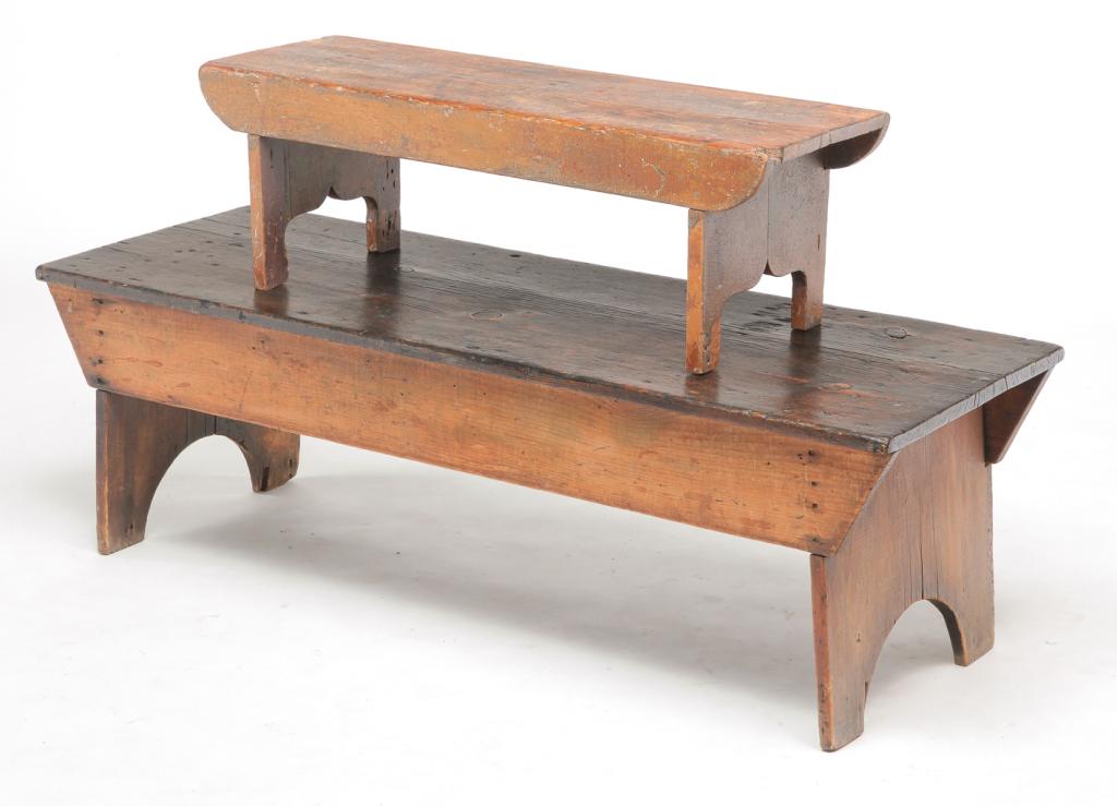 TWO AMERICAN COUNTRY BENCHES. (1 of 6)