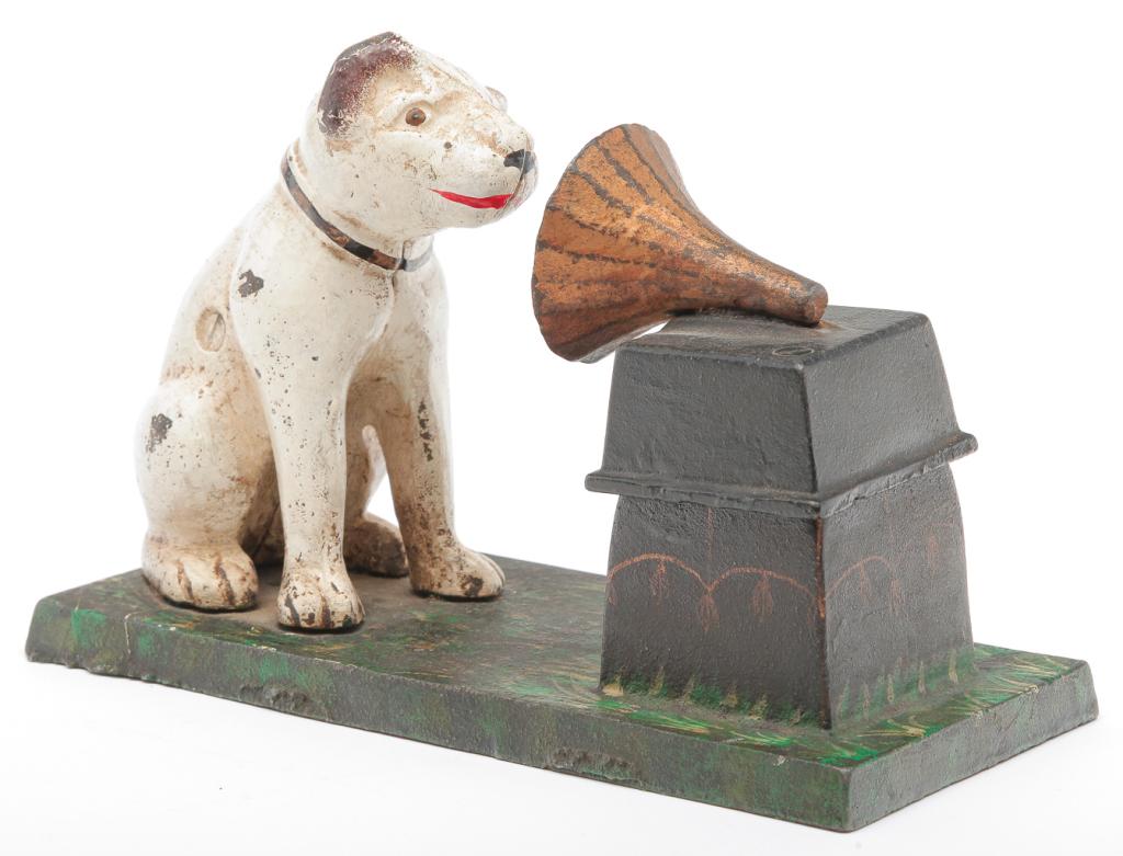 AMERICAN CAST IRON FIGURE OF NIPPER. (1 of 3)