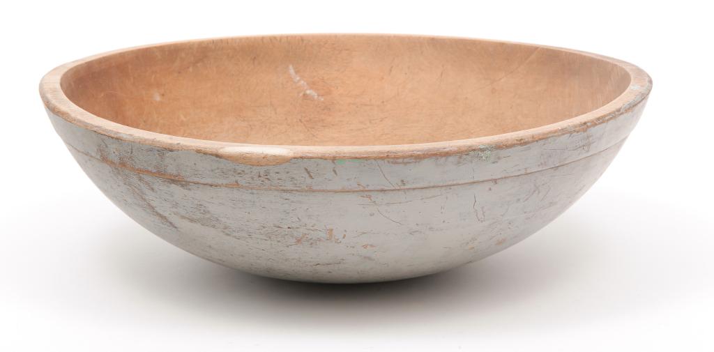 AMERICAN TREENWARE BOWL. (1 of 3)