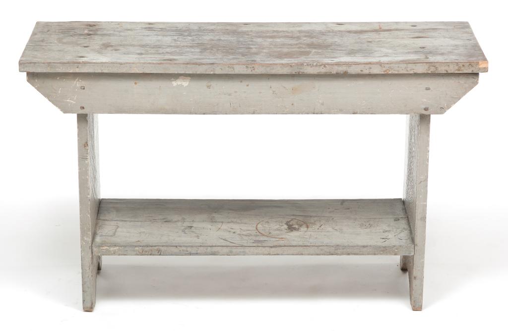 AMERICAN BENCH. (1 of 2)