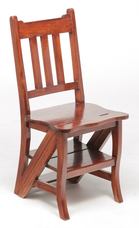 ENGLISH LIBRARY CHAIR STAIRS. (1 of 5)