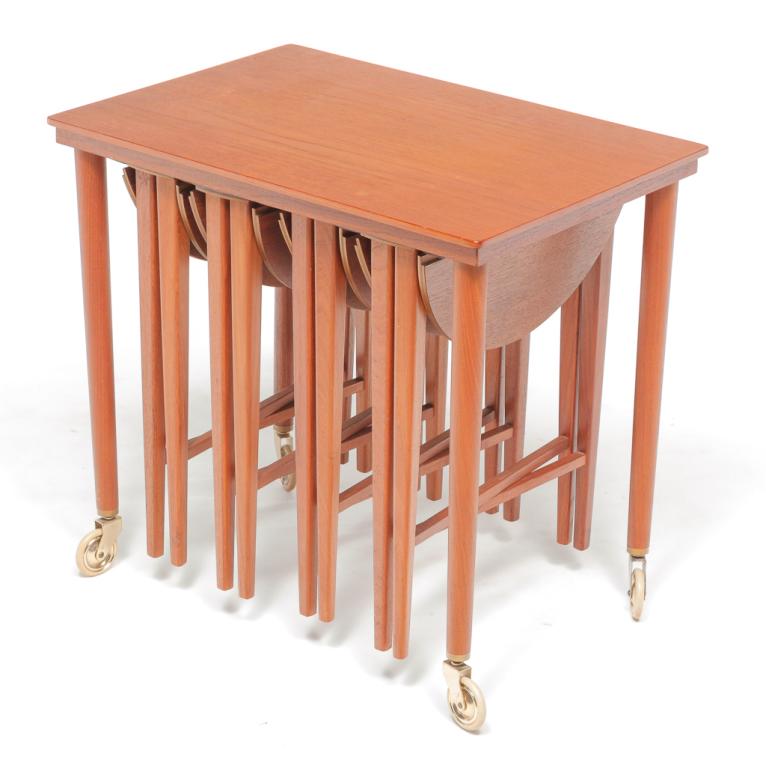 DANISH MODERN NESTING TABLES BY POUL HUNEVAD. (1 of 4)