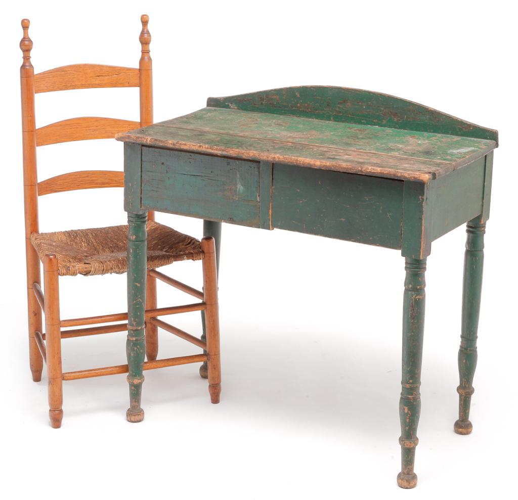 AMERICAN COUNTRY SHERATON TABLE AND CHAIR. (1 of 10)