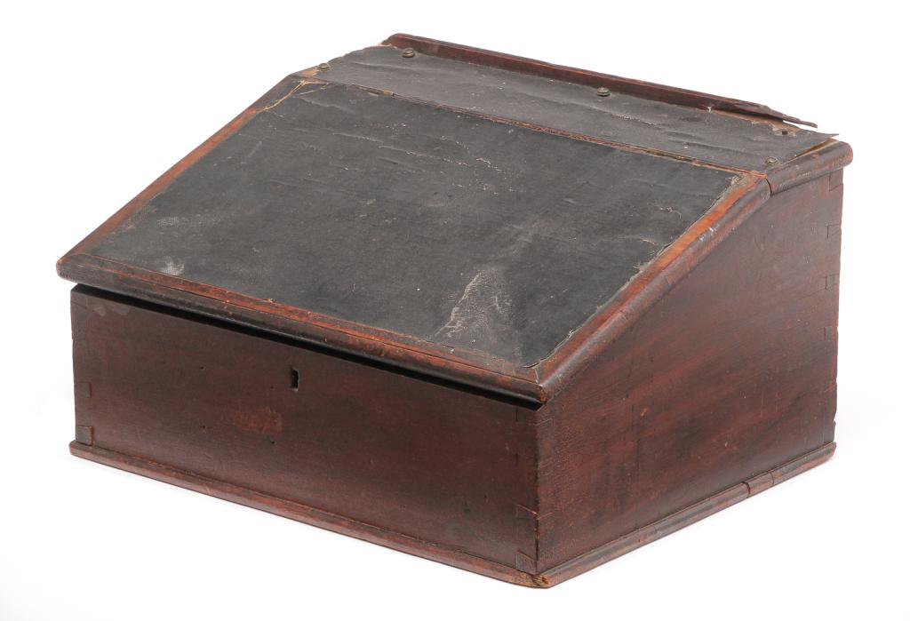 AMERICAN COUNTER TOP DESK. (1 of 3)