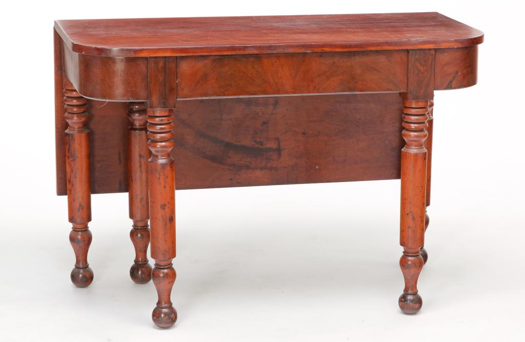 AMERICAN EMPIRE BANQUET TABLE HALF. (1 of 4)