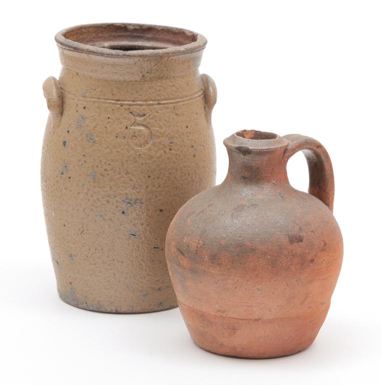 TWO AMERICAN MINIATURE POTTERY PIECES. (1 of 3)