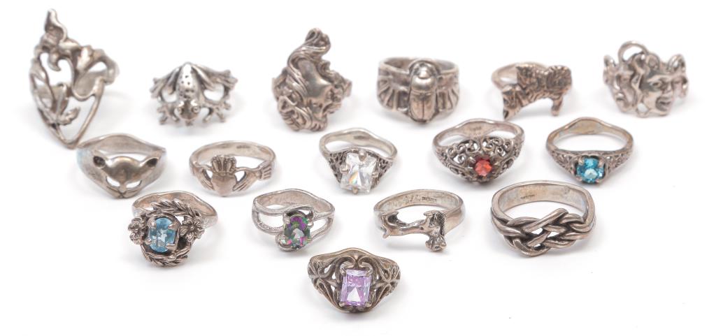 SIXTEEN VINTAGE STYLE STERLING SILVER RINGS. (1 of 4)