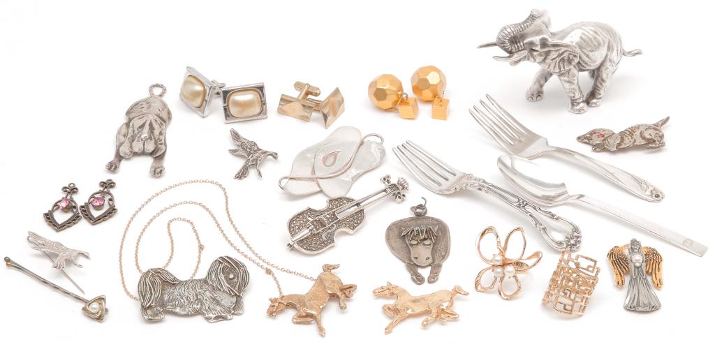 GROUP OF MISCELLANEOUS INCLUDING JEWELRY. (1 of 4)