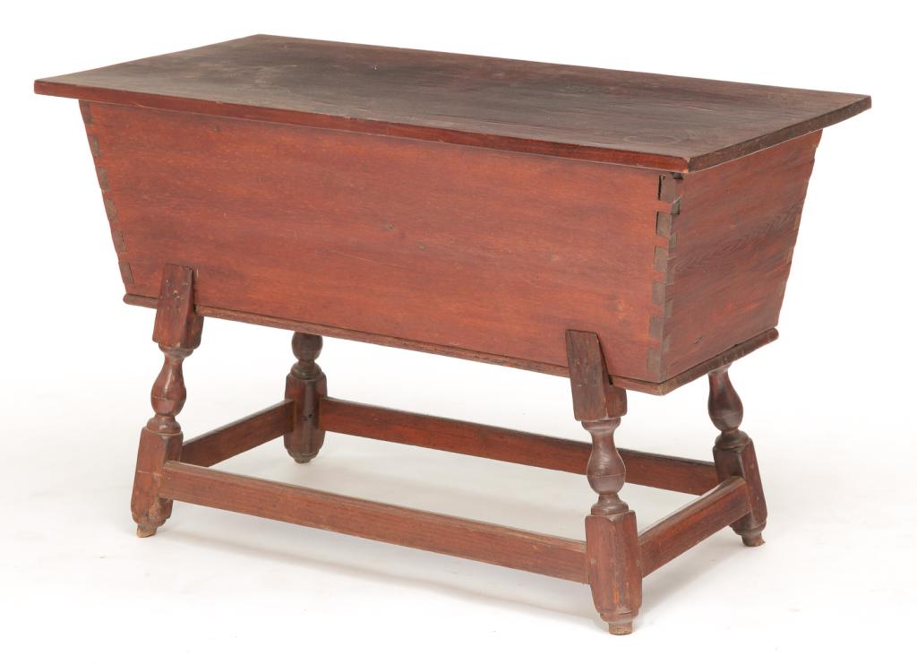 AMERICAN COUNTRY DOUGH BOX. (1 of 4)