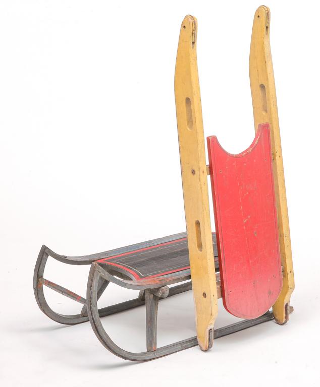 TWO AMERICAN PAINTED SLEDS. (1 of 4)