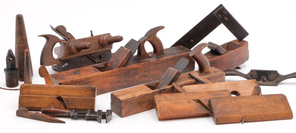 GROUP OF AMERICAN TOOLS AND PLANES. (1 of 6)