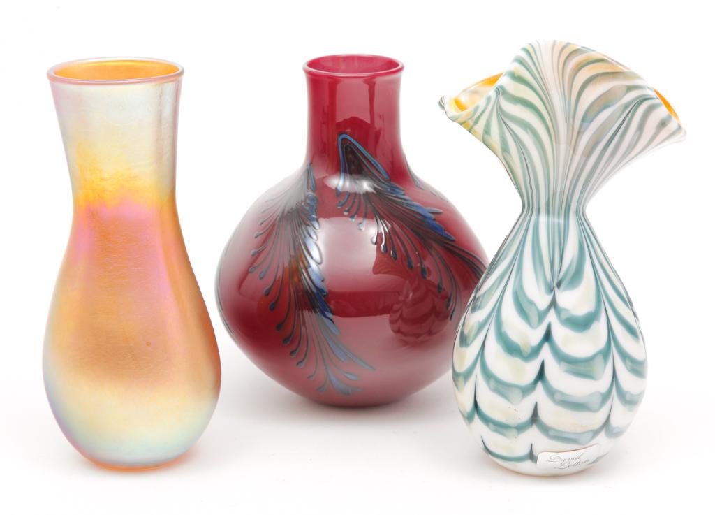 THREE PIECES OF AMERICAN LOTTON STUDIO GLASS. (1 of 2)