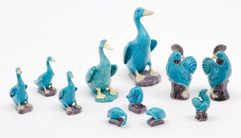 ELEVEN ASIAN PORCELAIN BIRD FIGURINES. (1 of 4)