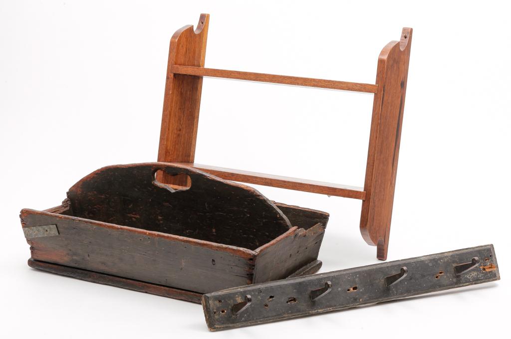 AMERICAN SHELF, CARRIER AND PEG RACK. (1 of 3)