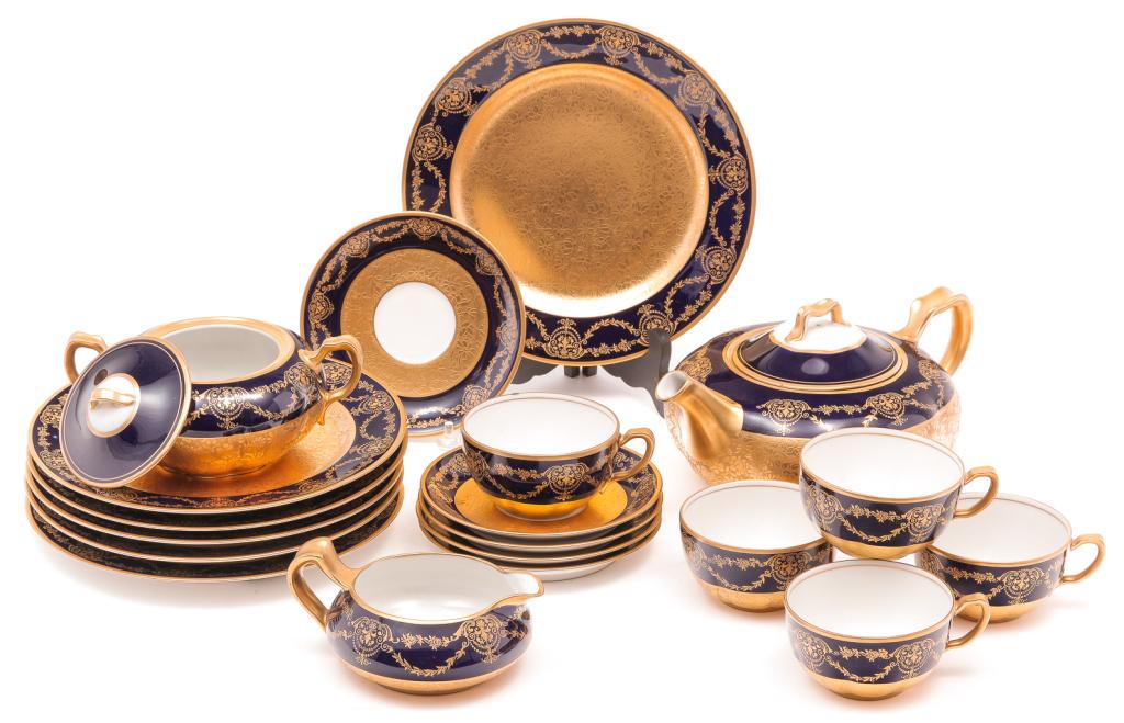 FRENCH HAVILAND DESSERT SET. (1 of 3)