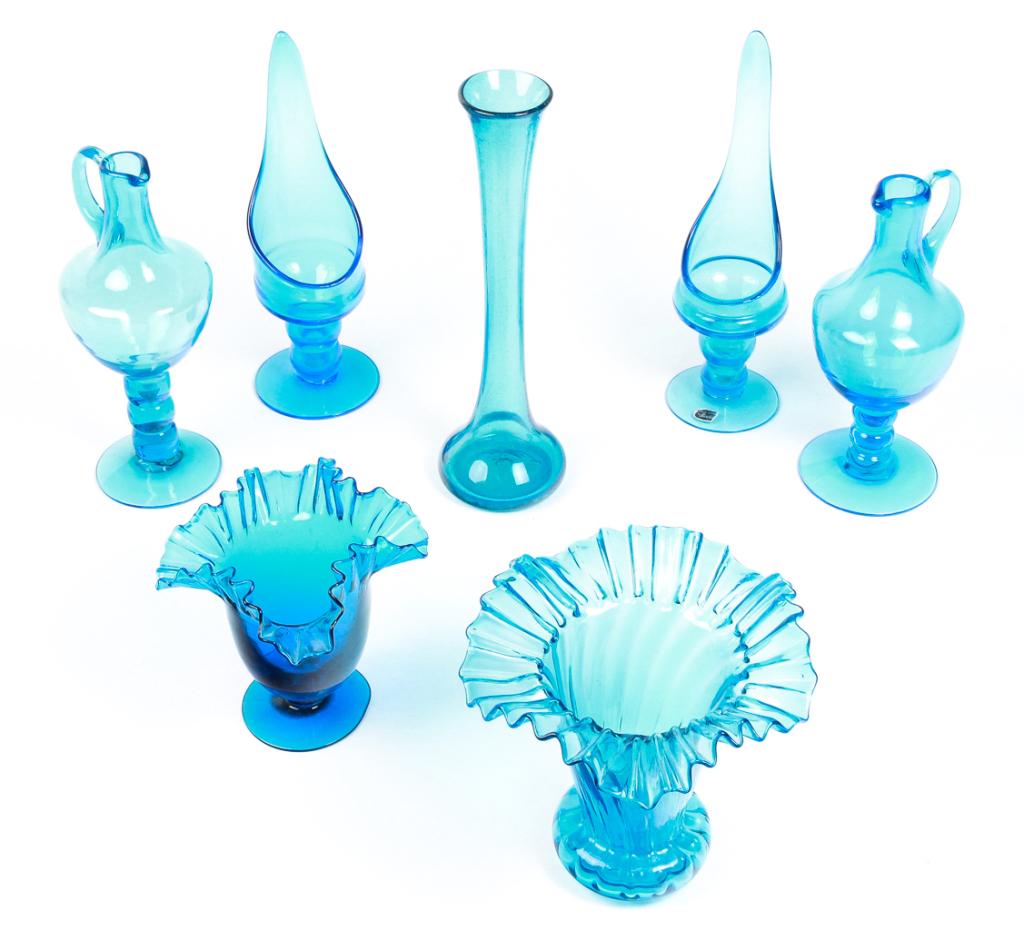 SEVEN PIECES OF AMERICAN GLASS, SOME BLENKO. (1 of 2)