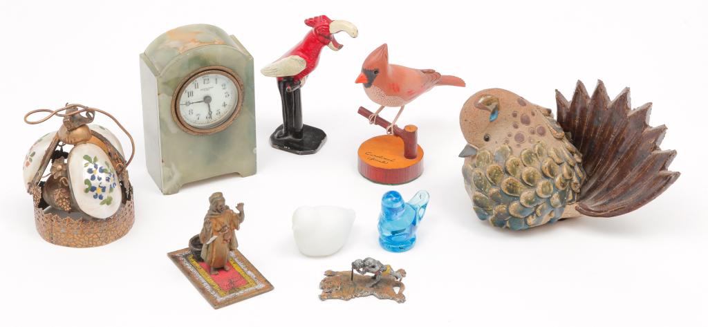 NINE NOVELTY ITEMS. (1 of 6)