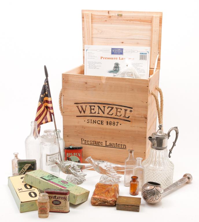 GROUP OF ITEMS INCLUDING TINS AND BOTTLES. (1 of 4)