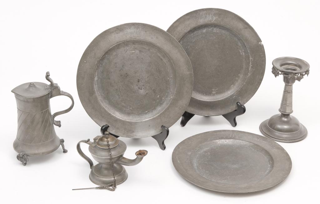 SEVEN PIECES OF EUROPEAN PEWTER. (1 of 4)