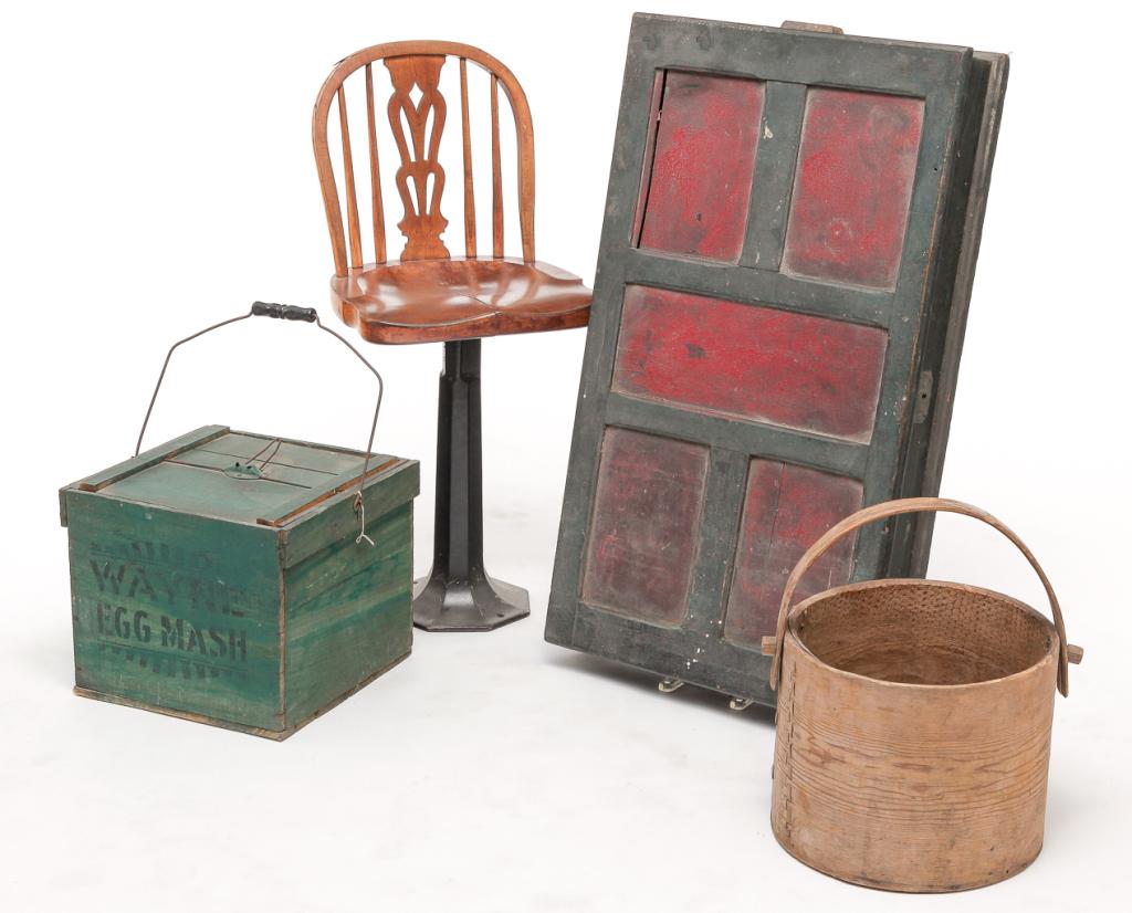 FOUR AMERICAN HOUSEHOLD ITEMS. (1 of 6)